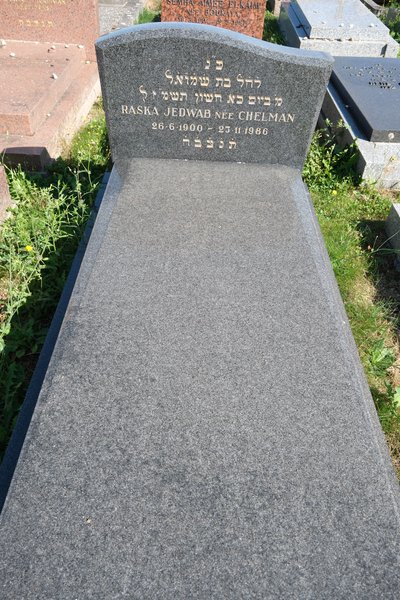 Estela de Jedwab Razka