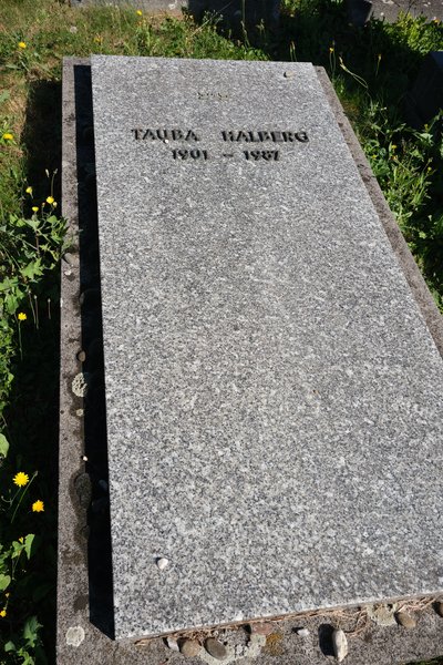 Halberg Toba का स्मारक