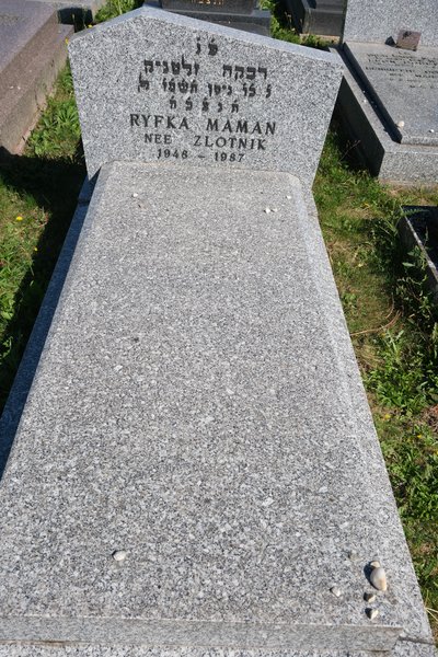 Grabstein von Maman Ryfka