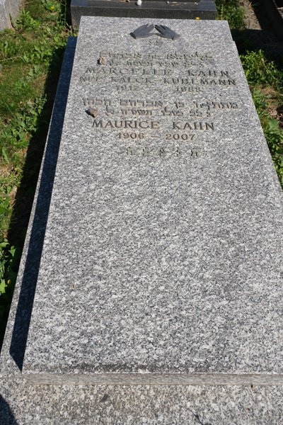 Kahn Marcelle fejfája