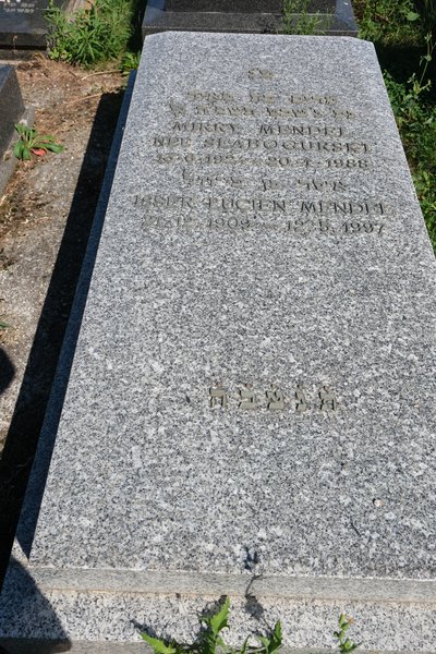 Stèle de Mendel Isser Lucien