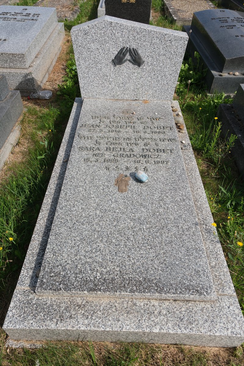 Stèle de Dobet Jean Joseph