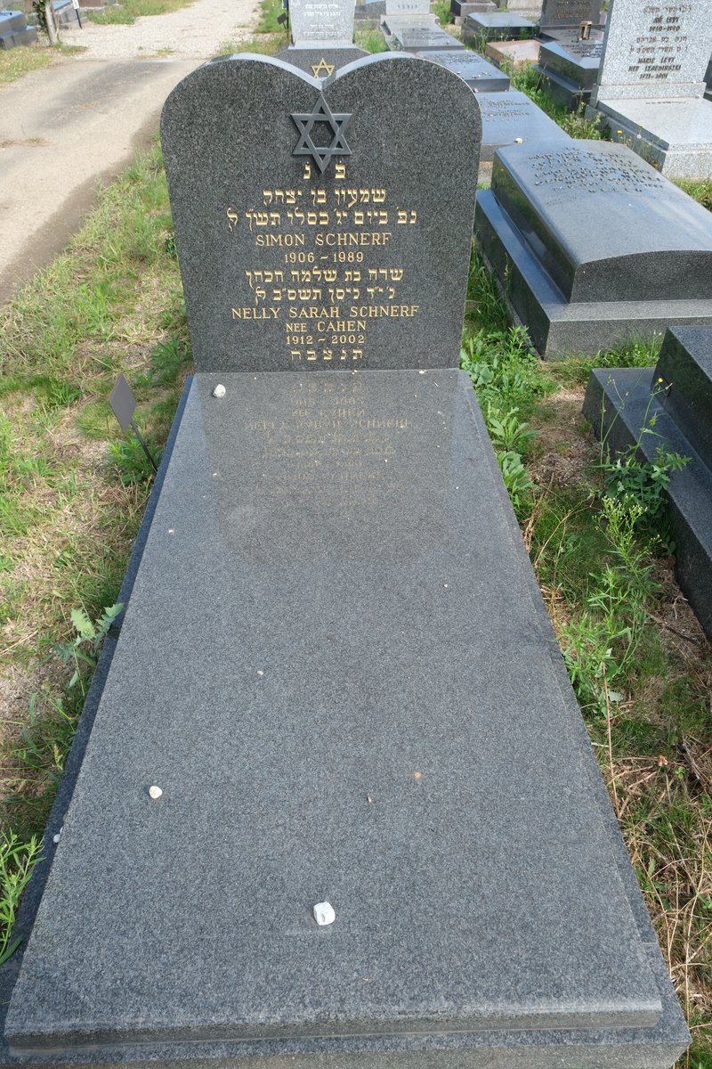 Tombstone of Schnerf Nelly Sarah