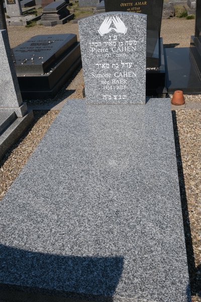 Stèle de Cahen Pierre