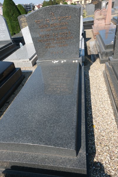 Grabstein von Korman Léon
