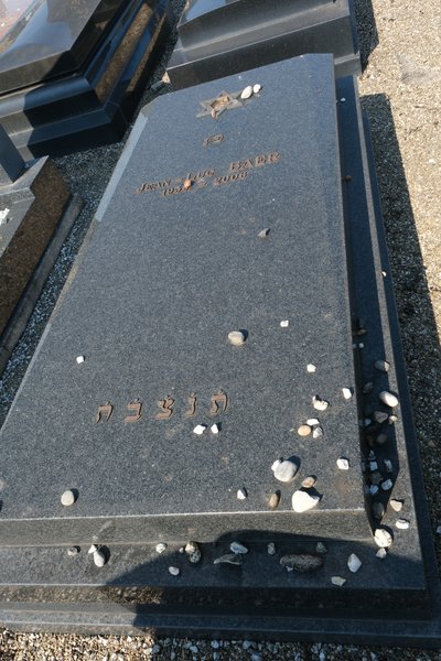 Baer Jean Luc fejfája
