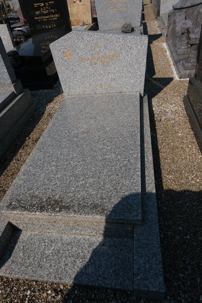 Przedmiejski Léon का स्मारक