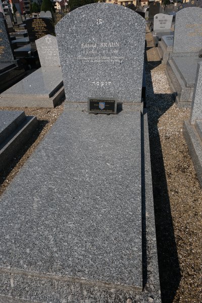 شاهدة قبر Braun Edgard