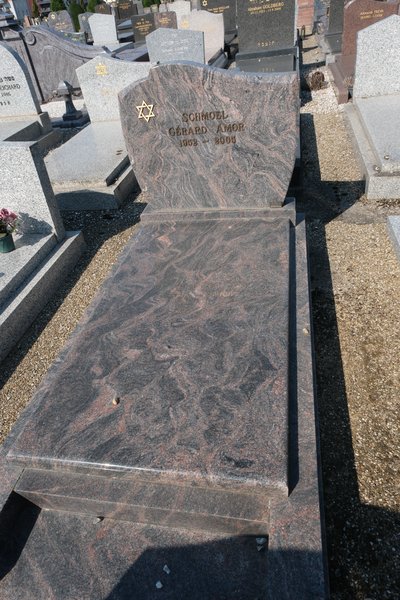 Stèle de Amor Gérard