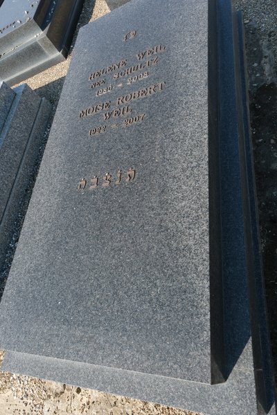 Tombstone of Weil Hélène