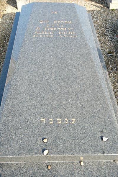 Stèle de Kouby Albert
