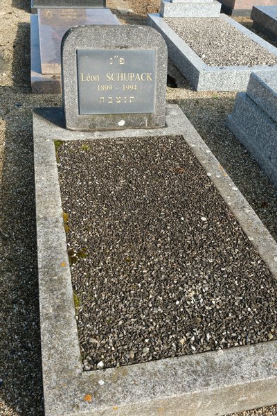Grabstein von Schupack Léon
