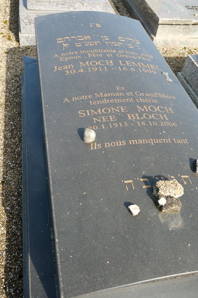 Tombstone of Moch Lemmel Jean
