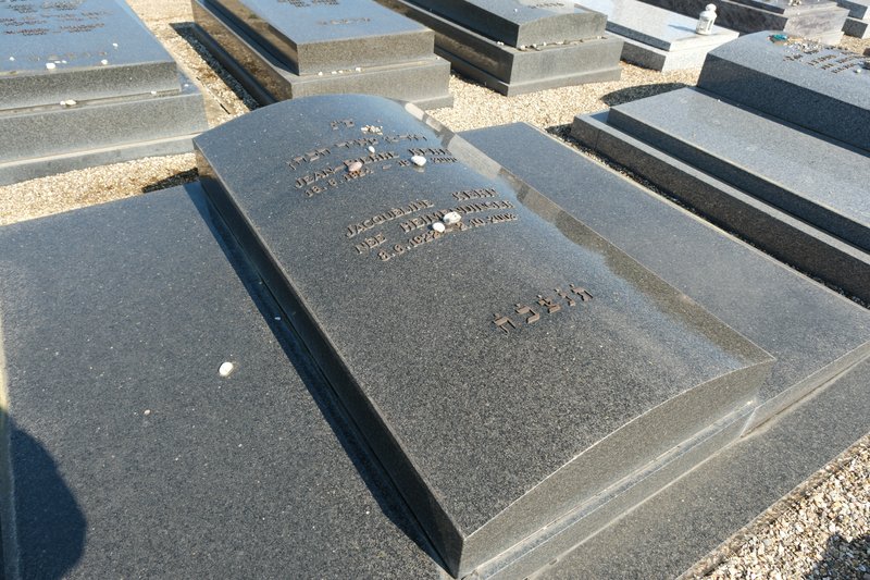מצבת Kern Jacqueline