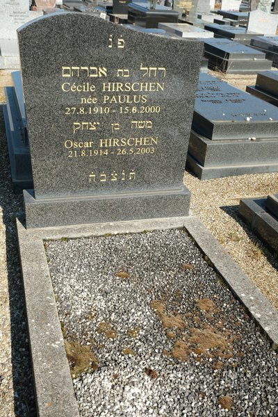 Grafsteen van Hirschen Cécile
