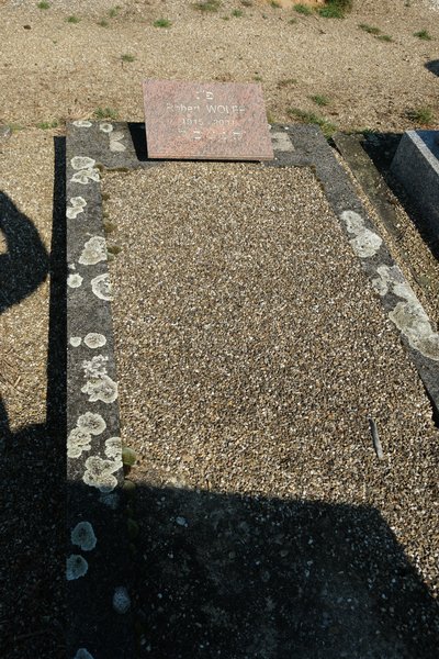 Stèle de Wolff Robert