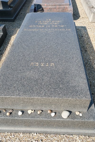Grafsteen van Dukatenzeiler Rodolphe