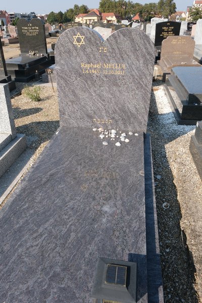 Lápide de Mellul Raphaël