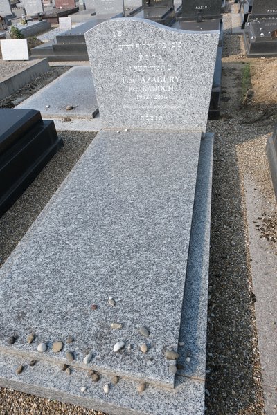 Grafsteen van Azagury Fiby