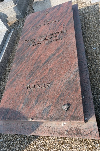 Tombstone of Metzger Suzanne Hélène