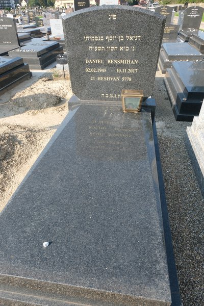 Estela de Bensmihan Daniel