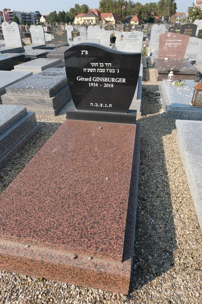 מצבת Ginsburger Gérard