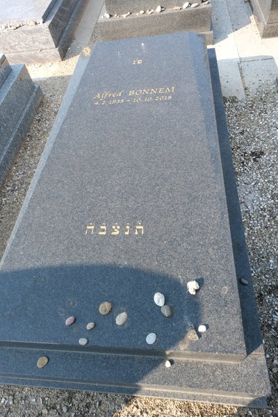 Bonnem Alfred fejfája