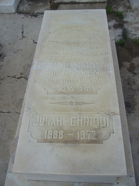 Grafsteen van CHRIQUI Judah