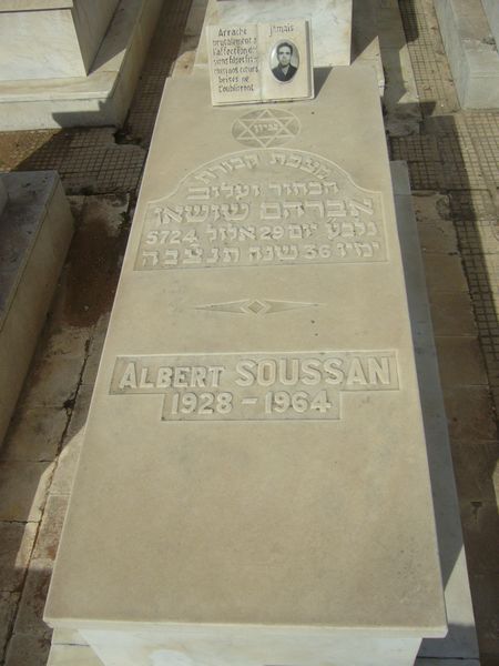 מַצֵּבה פון SOUSSAN Albert