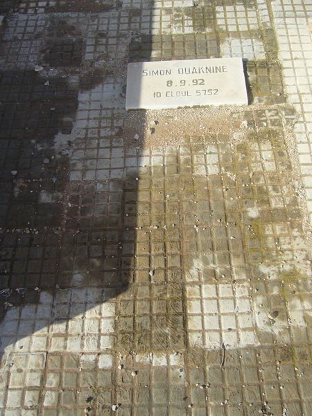 Stèle de OUAKNINE Simon