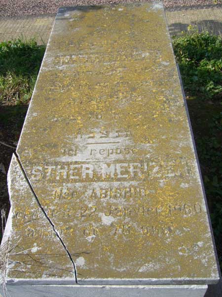 Tombstone of MERIZEN Esther