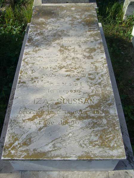 מַצֵּבה פון SOUSSAN Iza