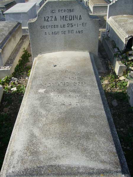 Lápide de MEDINA Izza