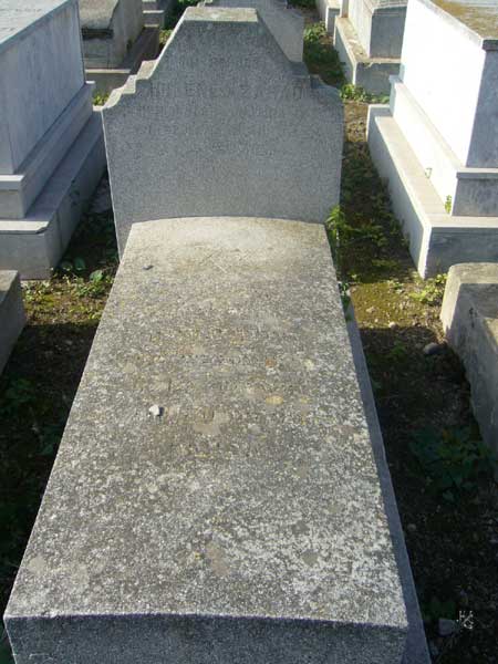 شاهدة قبر ZARAD Helene