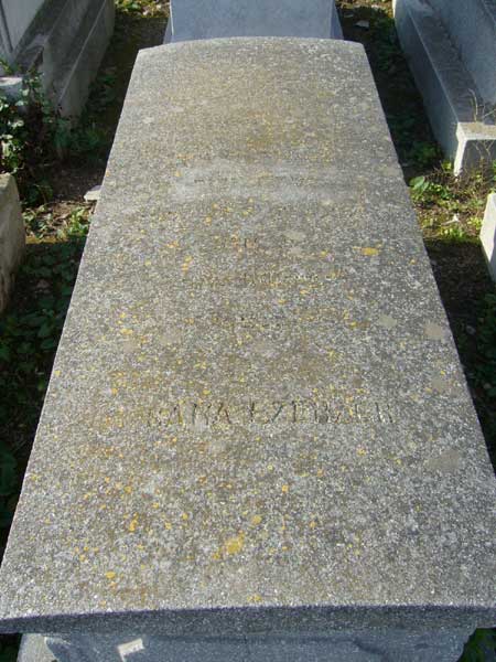 Stèle de EZERZER Sara