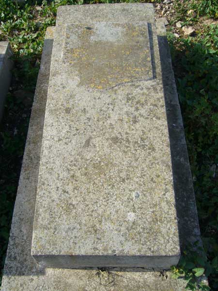 Stèle de OIKNIN Esther