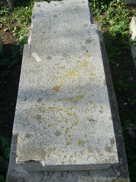 Tombstone of WIZMAN Esther