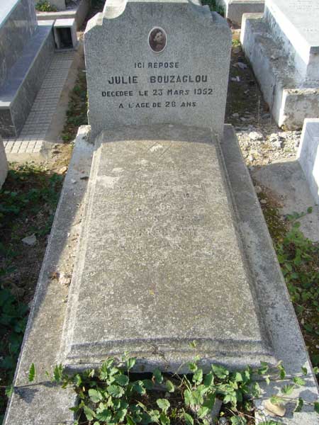 Estela de BOUZAGLOU Julie