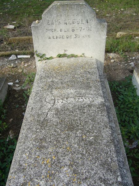 Lápide de AZOULAY Zais