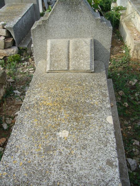Estela de ABOUZAGLO Moise