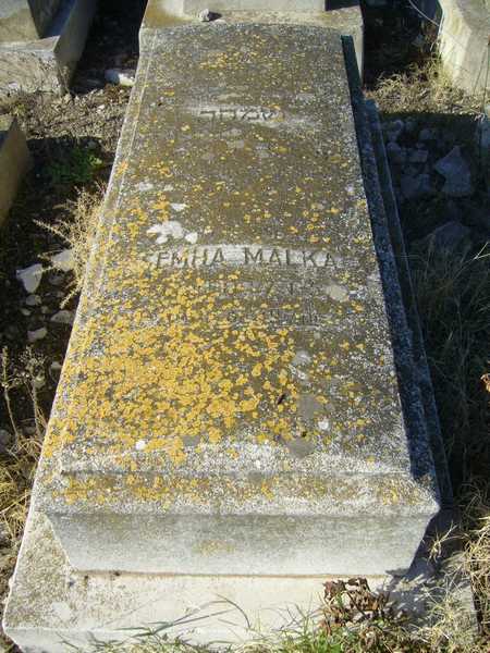 Lápide de MALKA Semha