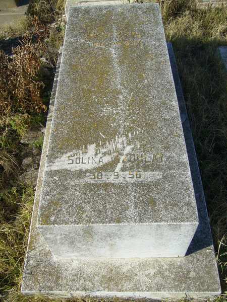 Tombstone of AZOULAY Solika