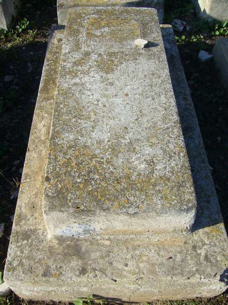Stèle de OIKNINE Izza