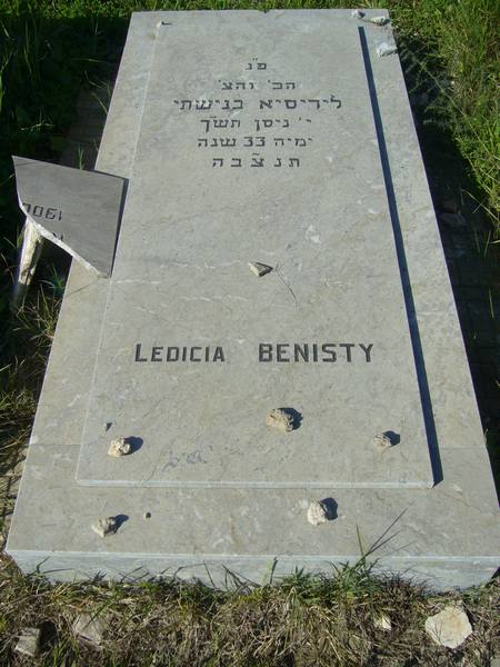BENISTY Ledicia का स्मारक