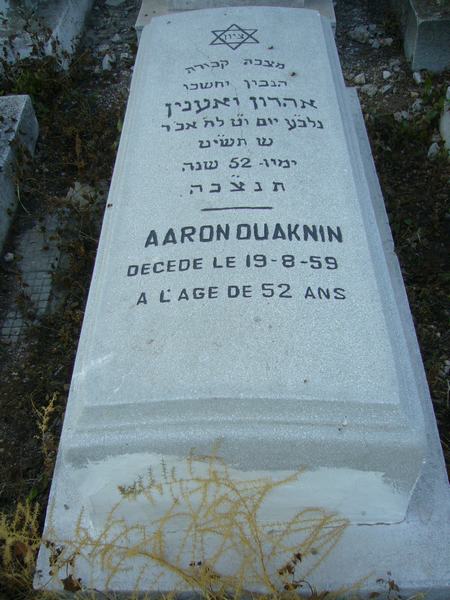 Stèle de OUAKNIN Aaron