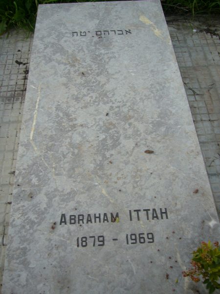 ITTAH Abraham 的墓碑