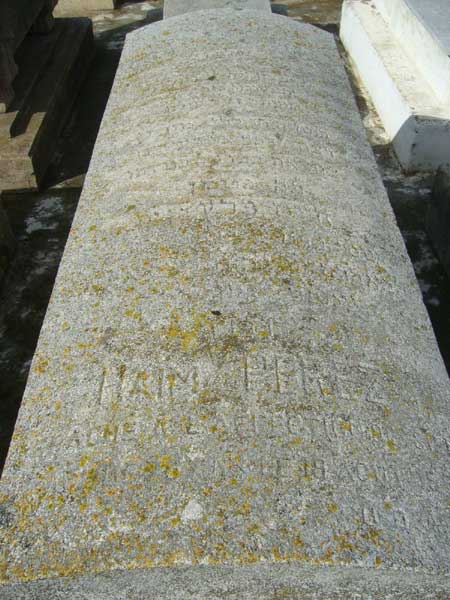 Grafsteen van PEREZ Haim