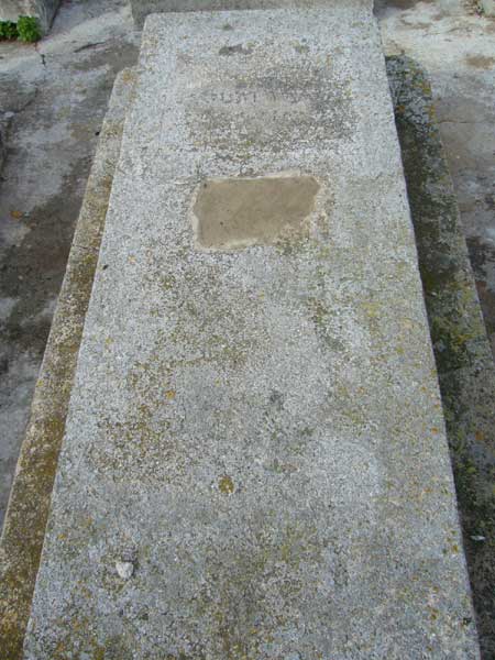 Stèle de OUHANOUNOU
