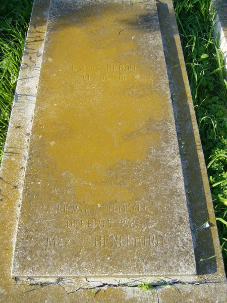 Stèle de REBOH Esther