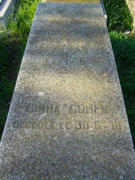 Grafsteen van COHEN Simha